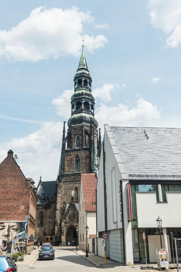 Apartmenthaus Am Dom Junior Suite Mit Parkplatz Zwickau Luaran gambar
